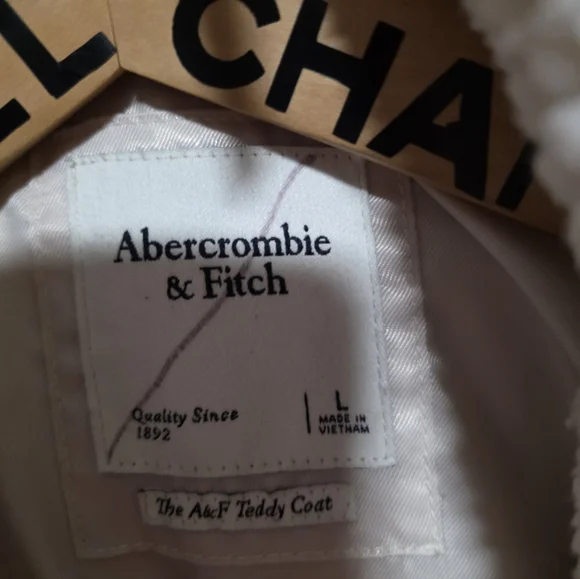 Abercrombie & Fitch Cream Teddy Jacket - Picture 6 of 6